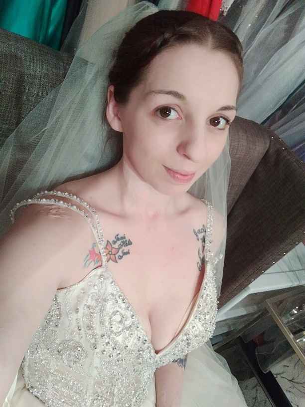 Deep v / Dress Cleavage - 1