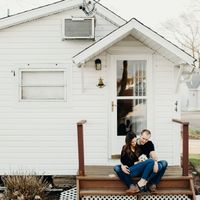 Engagement photo outfit? - 2