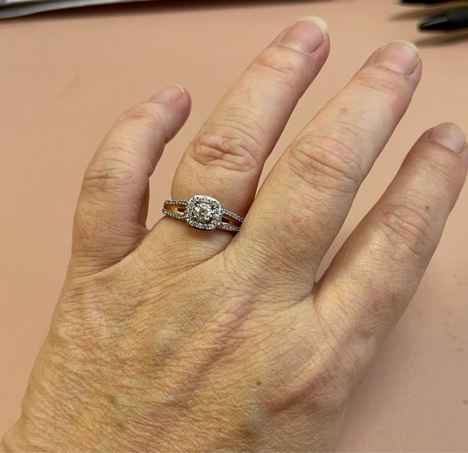 Brides of 2022! Show us your ring! 9