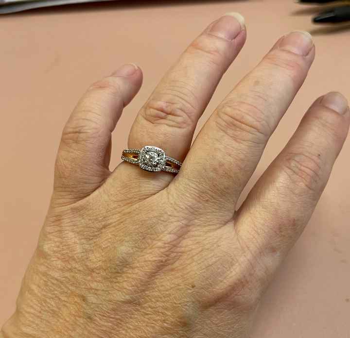 Brides of 2022! Show us your ring! - 1