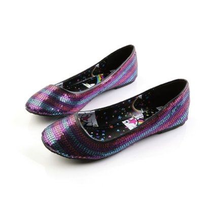 Looking for shoes...