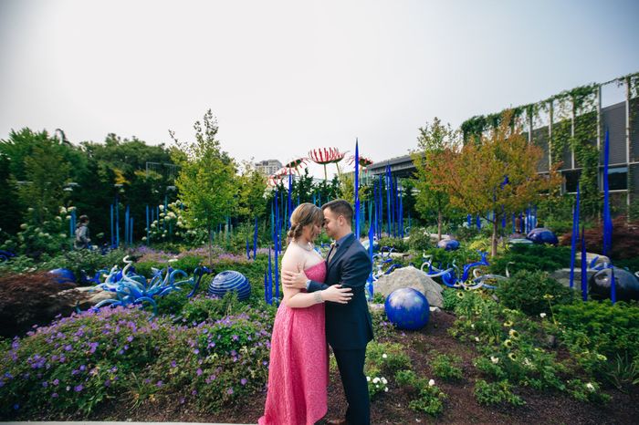 Show me your favorite engagement/wedding  photos!!