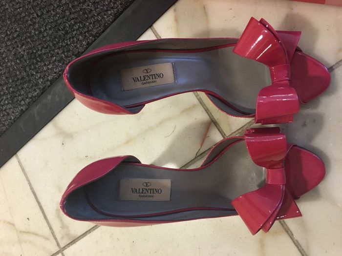 Colored heels....... Let's see them