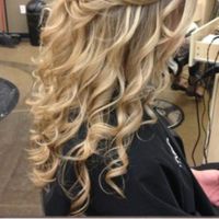 Stuck on hairstyle to go with my dress