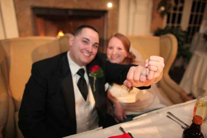 saw a saphire e-ring today and my heart melted :)