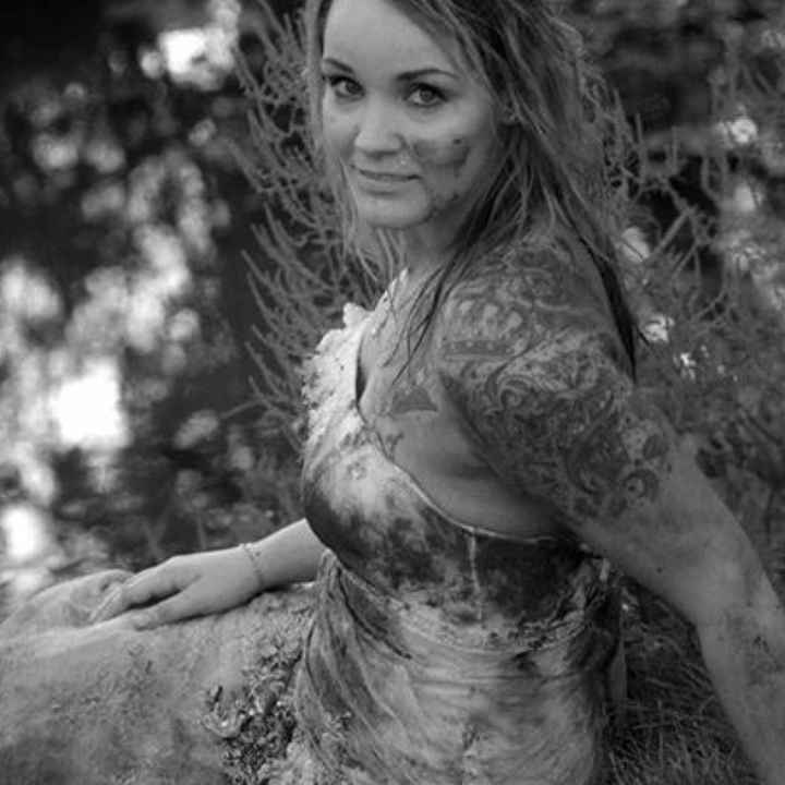 Has any done a trash the dress photo shoot?!?!
