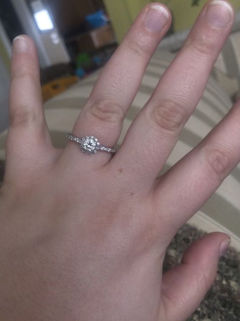 Show me... your halo engagement rings!! 💍 5