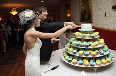 cupcake wedding cake