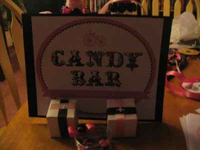 Looky at how crafty I am!!!!!