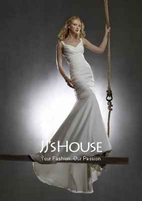 Dress Help!!!! I have to make a change!! (PICS)