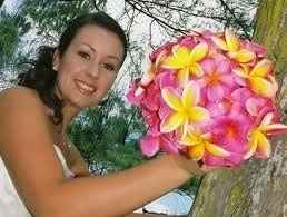 Beachy Themed Center Pieces & Bright flowers?