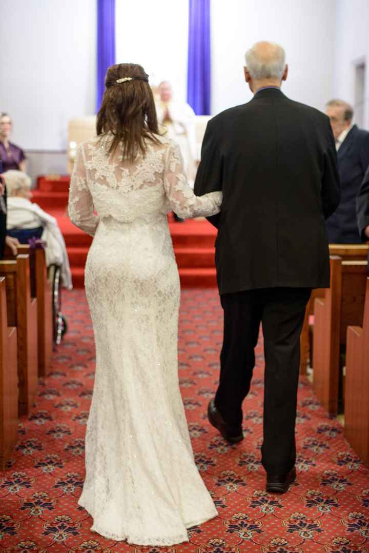 If your not wearing a veil what are you wearing in your hair?