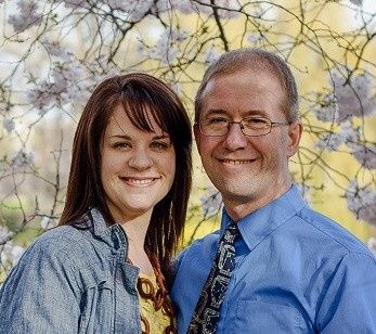 Show me your engagement photos!! :)