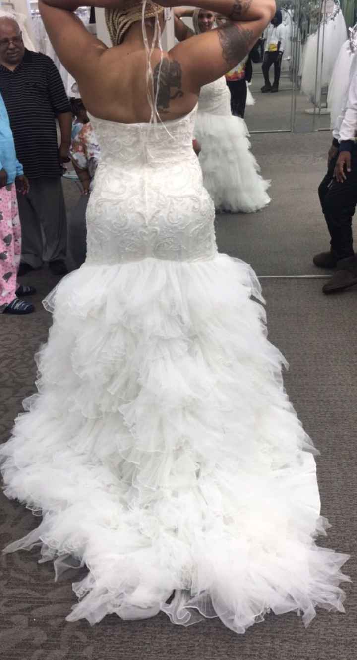 I said yes to the dress!!!!!!!! Now I'm not to sure