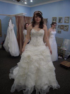It's time for some dress porn....