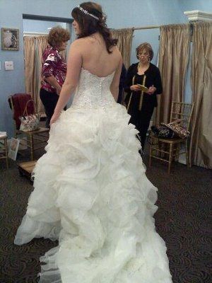 It's time for some dress porn....