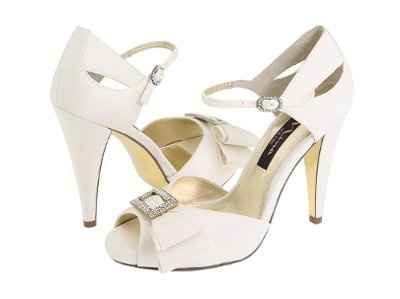 Do these shoes go with my dress?