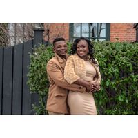A peek at our engagement photos !
