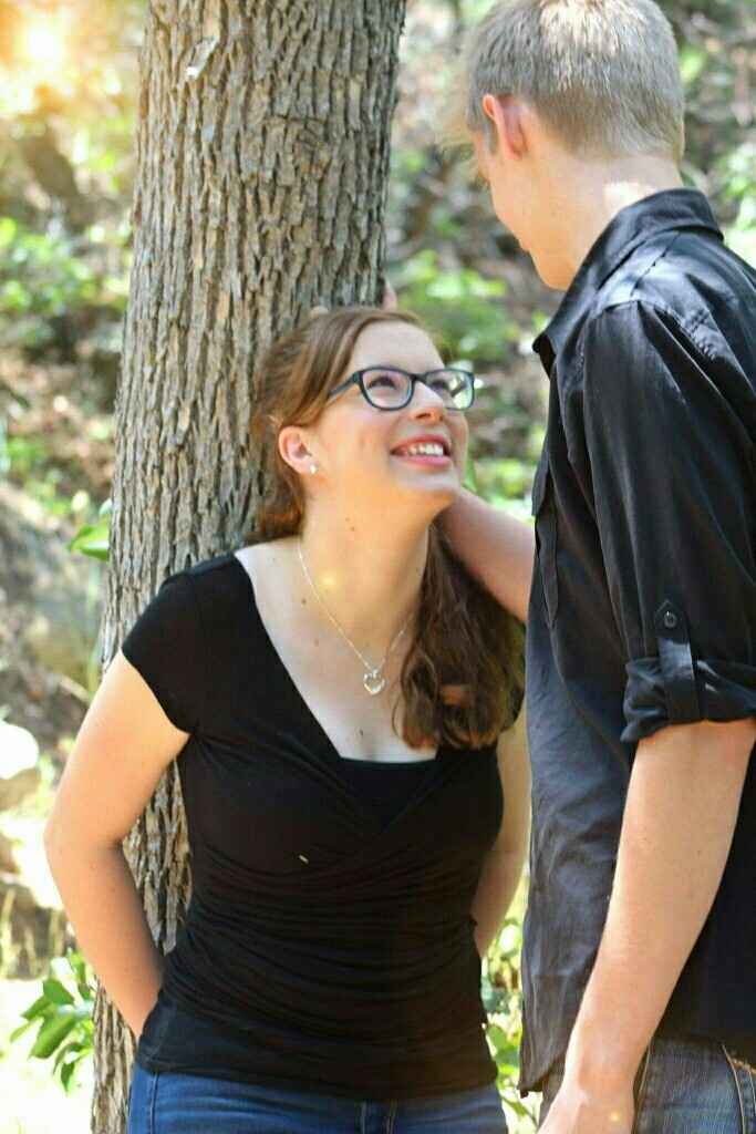 Engagement photo ideas for a tall-short couple