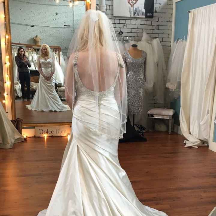 Show off those dresses!