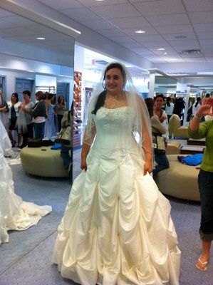 Dress Shopping!!