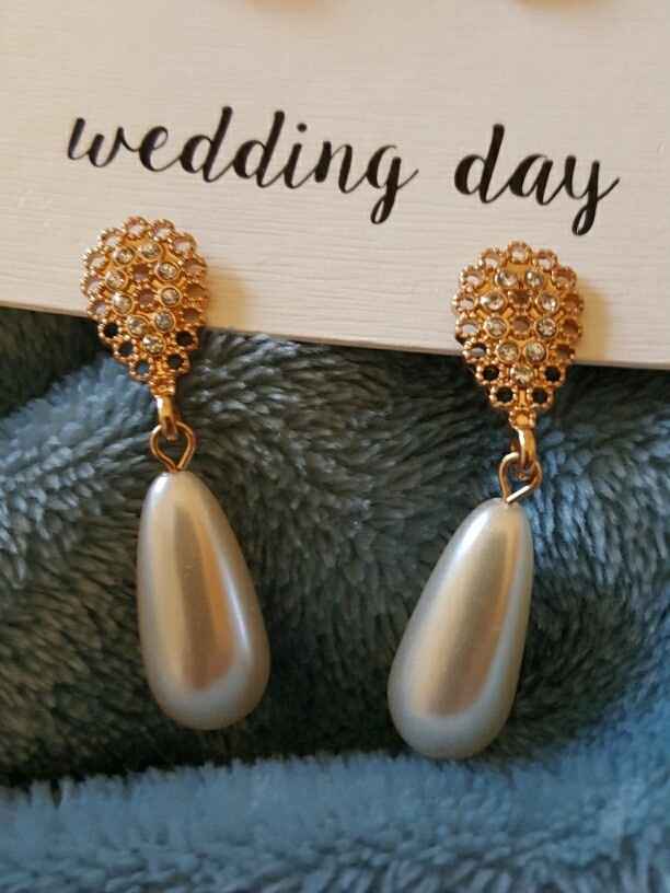 Show me your earrings!!