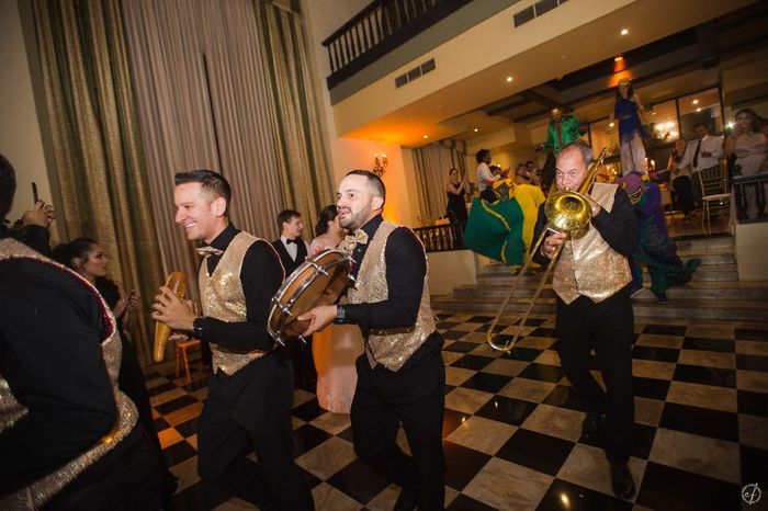 pleneros arrive for last 30 minutes of wedding 