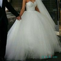 Help with my dress!!