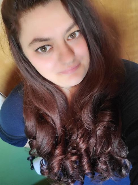 hair for engagement photos