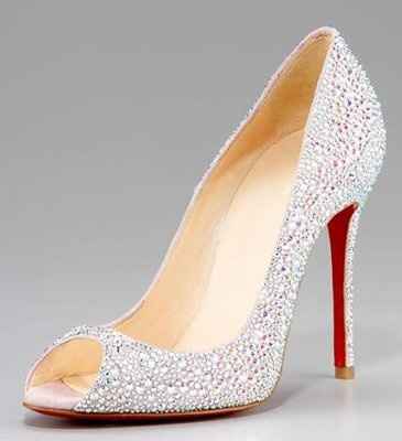 shoes. pictures please??