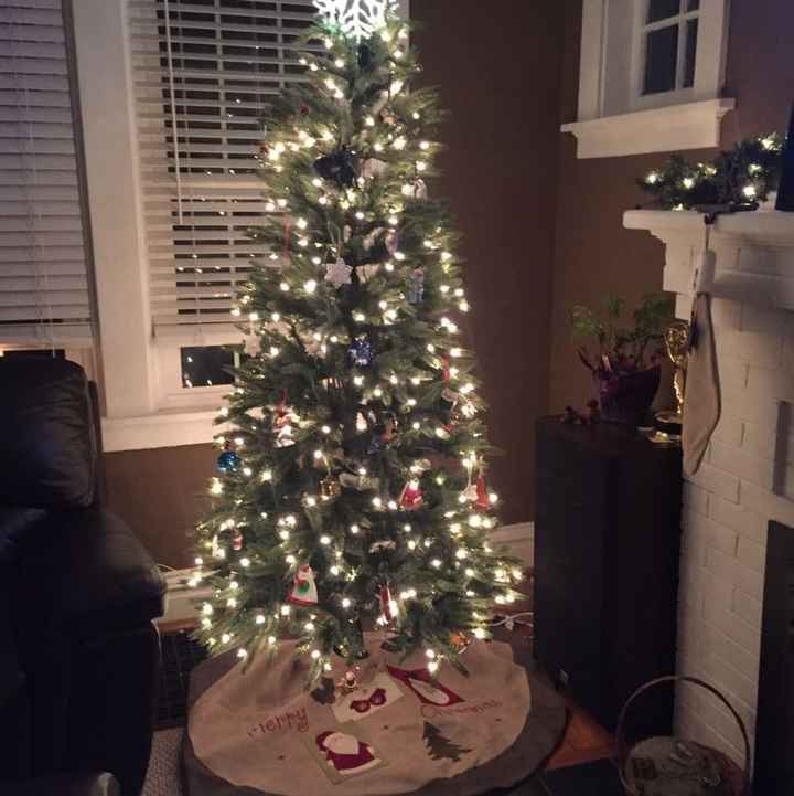 NWR: Christmas tree/holiday decor