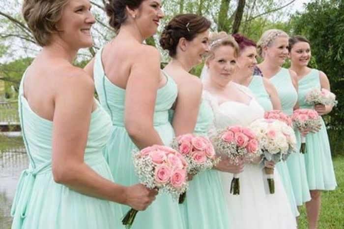 ATTN MARRIEDS! Are flowers worth it?