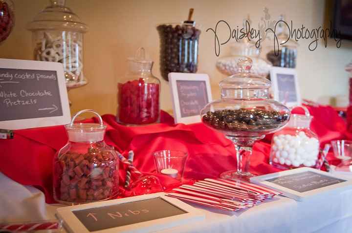 Back married, honeymooned and sneak peeks are in!!