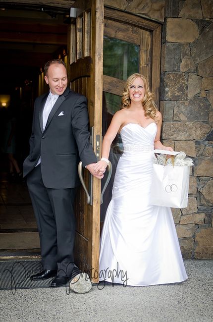Back married, honeymooned and sneak peeks are in!!