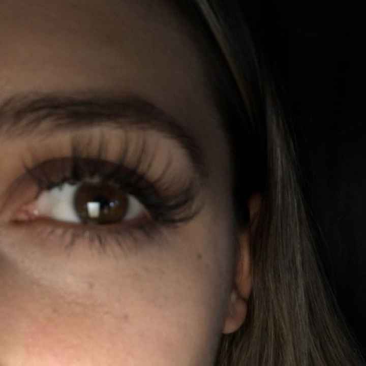 Anyone have experience with eyelash extensions?