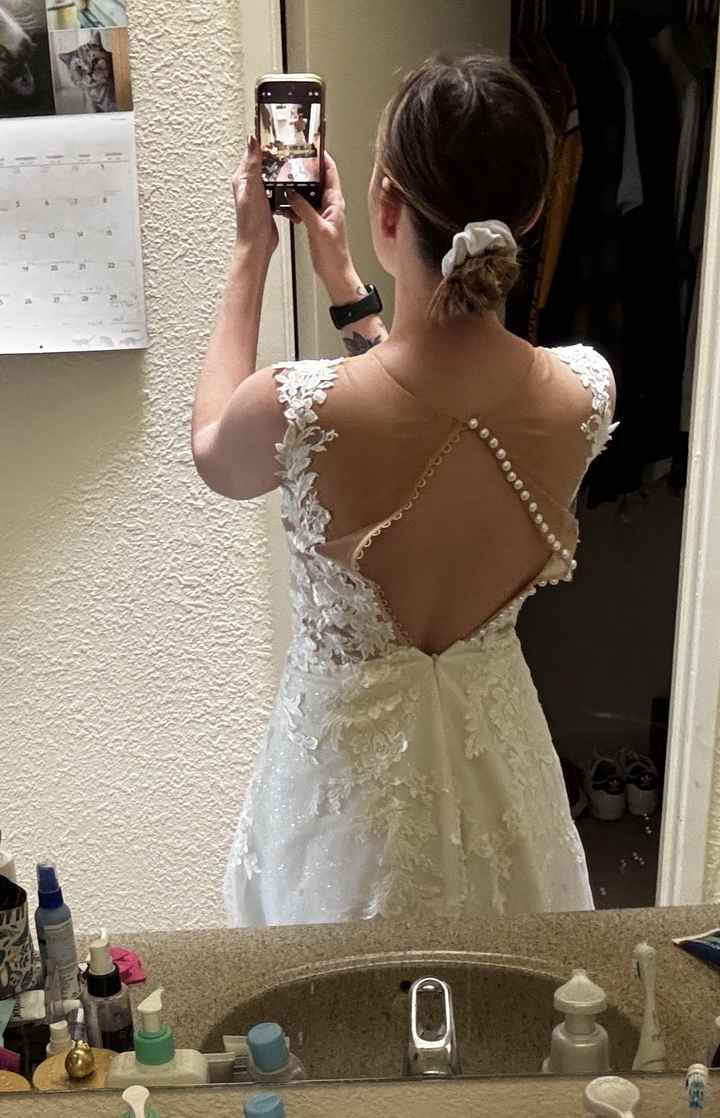 My dress doesn’t fit :( - 1