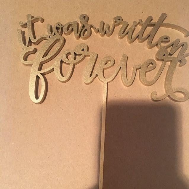 Cake topper