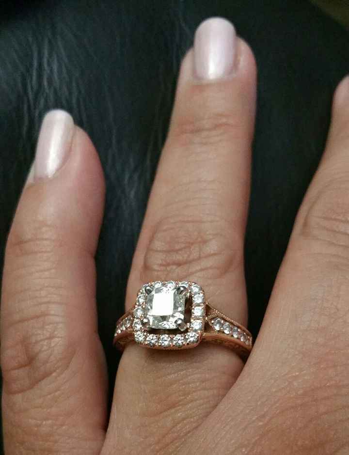 🗣 Rose Gold Rings - 1