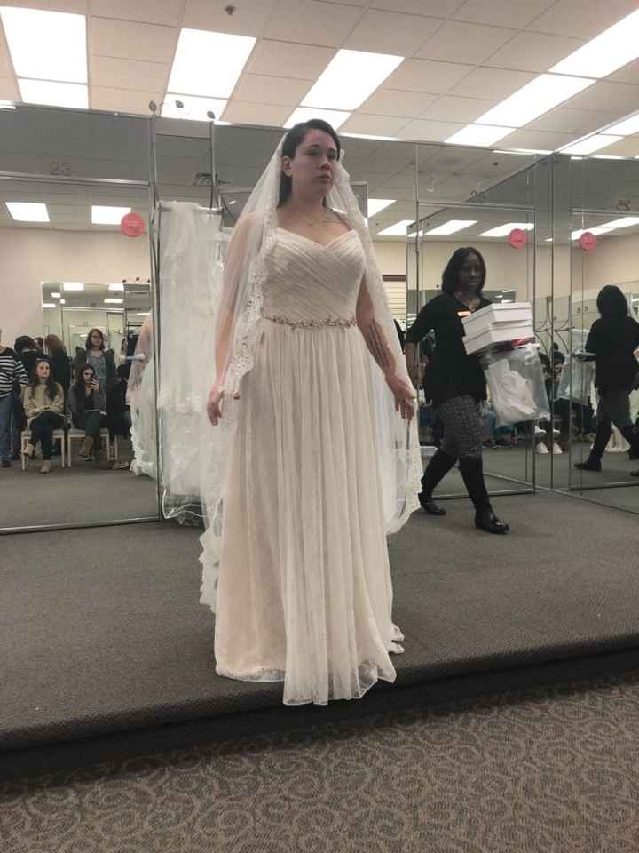 Where are all my “thicker” brides at? - 2