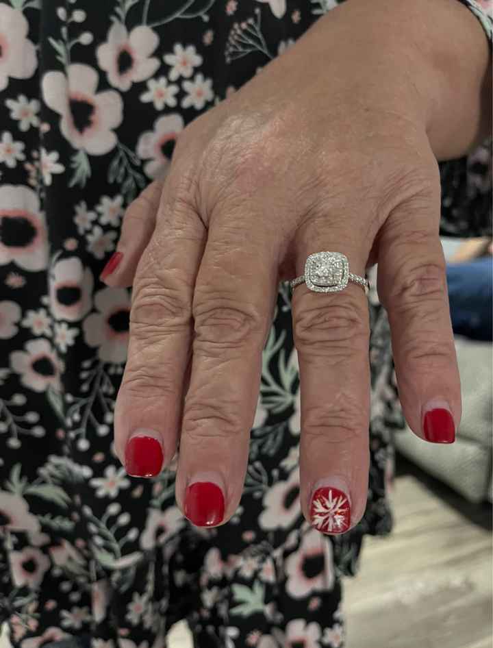 Brides of 2022! Show us your ring! - 1