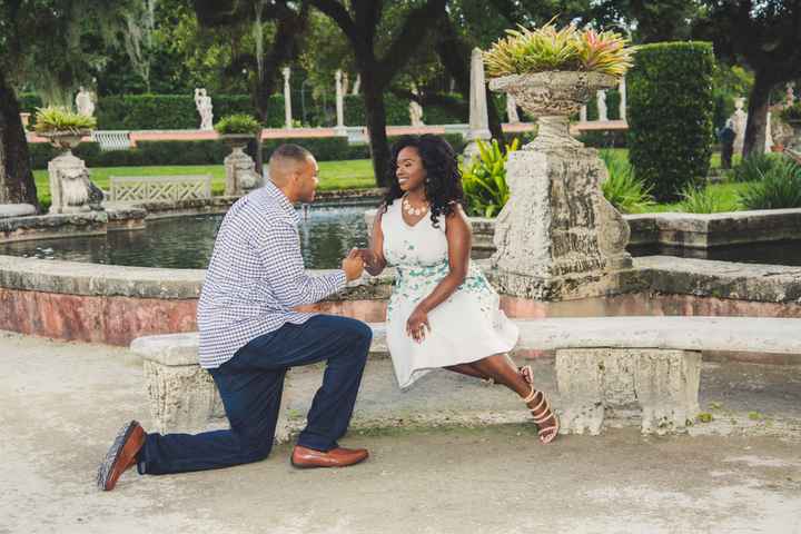 What did your fiance wear for engagement photos?