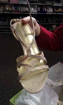 What color shoes for my BM?