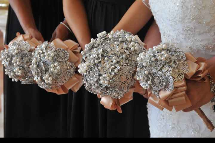 Anyone else doing a brooch bouquet??