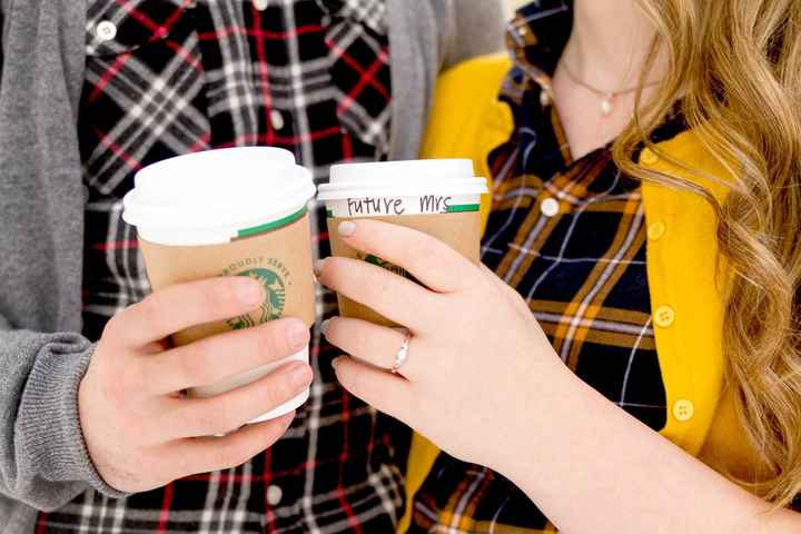 Snowy engagement shoot photos!