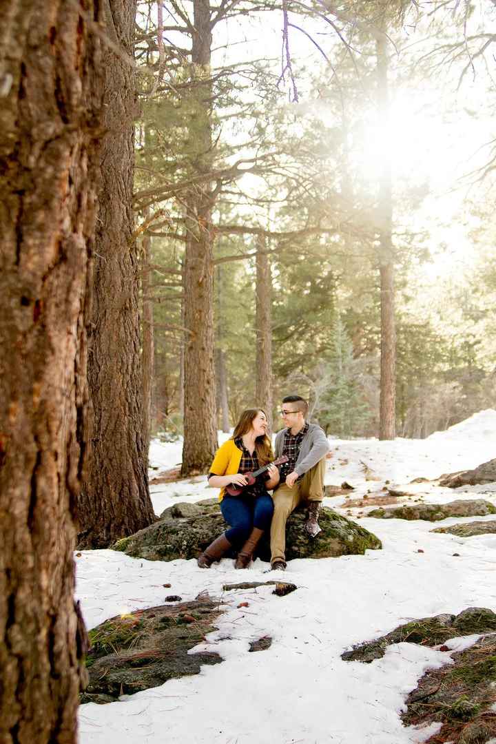 Snowy engagement shoot photos!