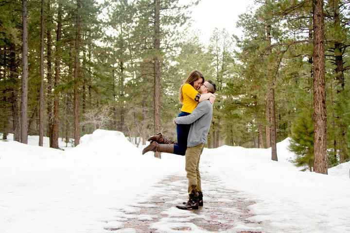 Snowy engagement shoot photos!
