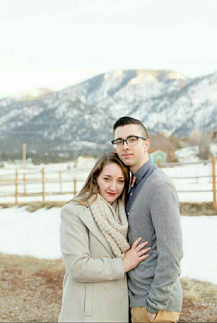 Snowy engagement shoot photos!