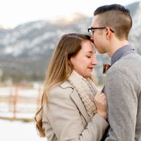 Snowy engagement shoot photos!