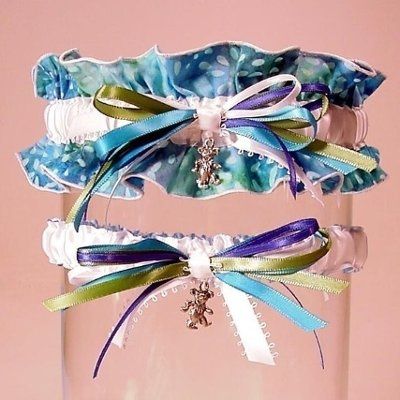 Garters- how many and can I see??
