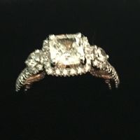 Who has a Verragio ring??